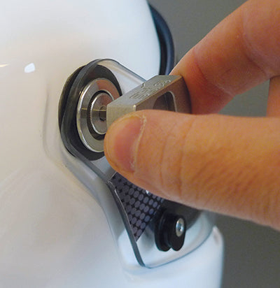 STILO VISOR AND TEAR-OFF TOOL